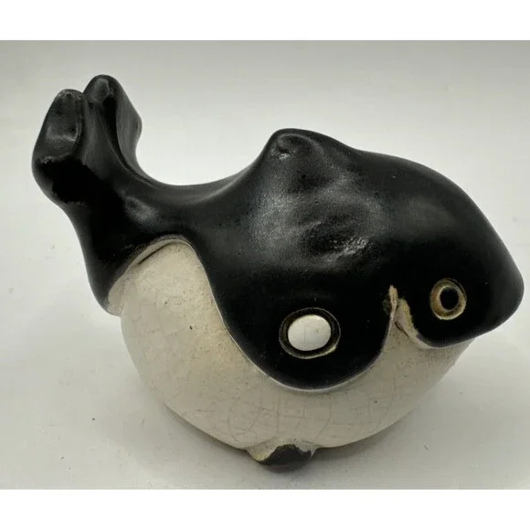 ARTESANIA RINCONADA CLAY POTTERY HAND CARVED BABY ORCA WHALE RETIRED SIGNED... - Picture 3 of 6